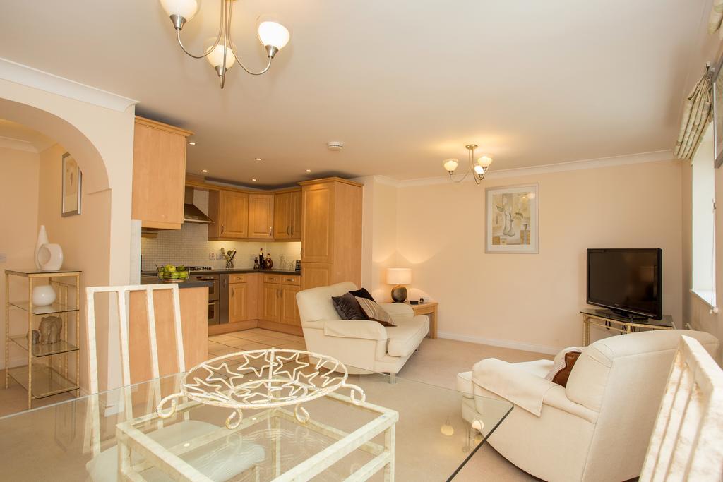 Basingstoke Apartments - Westlands House, City Centre, Home-From-Home Exterior foto
